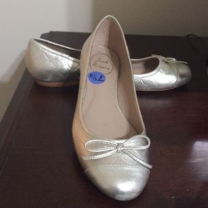 Gold ballet flats